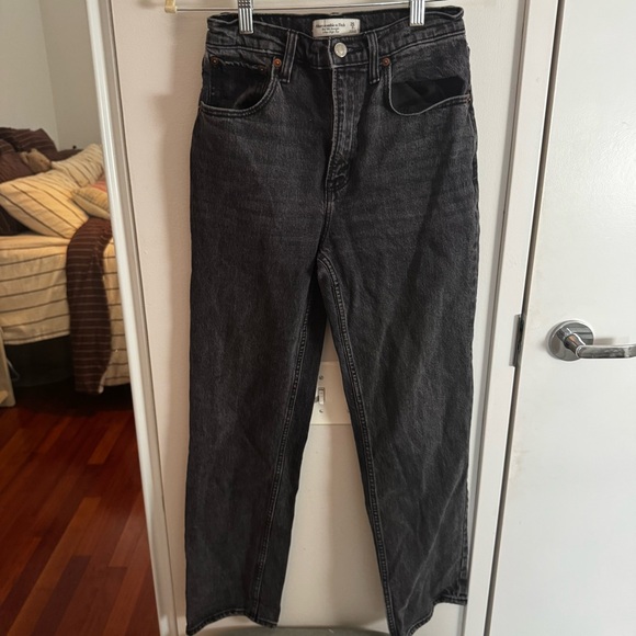 Abercrombie & Fitch 90s straight ultra high rise black jeans - 26 / 2 - Picture 2 of 6